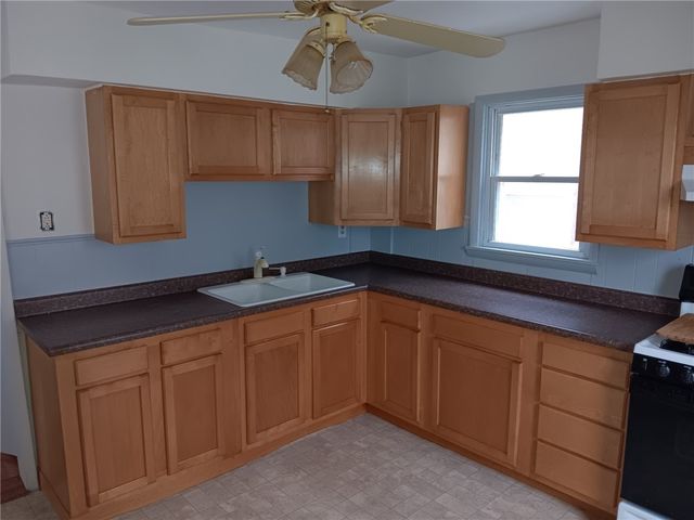 16 Wright Avenue, Auburn, NY 13021