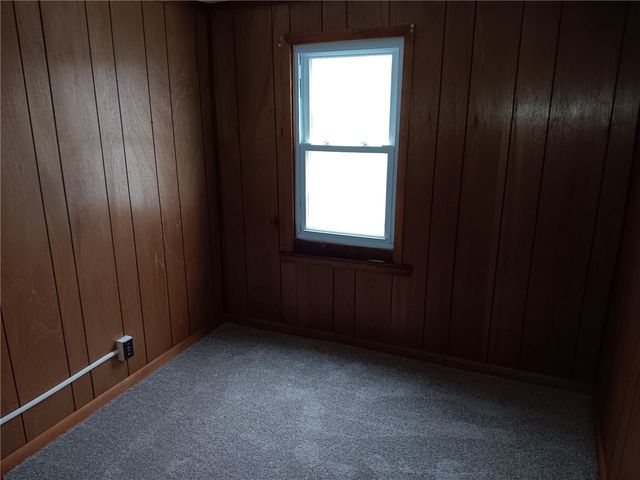 16 Wright Avenue, Auburn, NY 13021