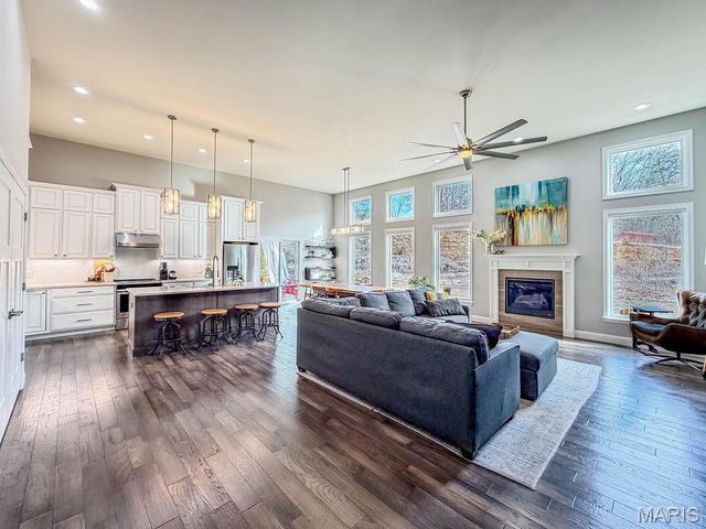 1810 Gardina Drive, Festus, MO 63028