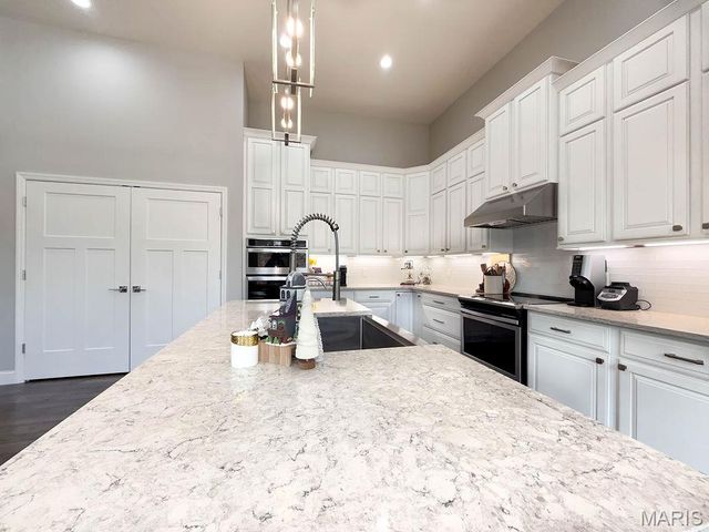 1810 Gardina Drive, Festus, MO 63028