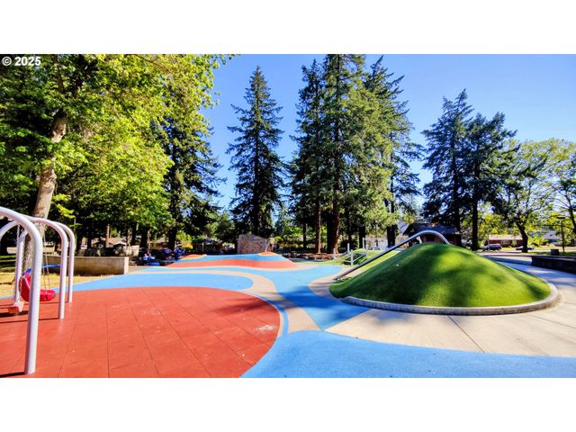 5121 Se 79TH Ave, Portland, OR 97206