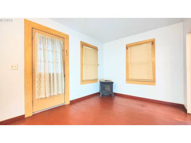 5121 Se 79TH Ave, Portland, OR 97206