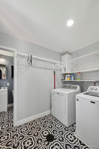 11971 Brookmont Drive, Maryland Heights, MO 63043