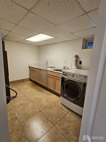 895 Madison Avenue, Rahway, NJ 07065