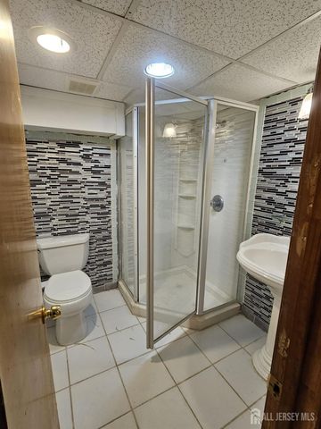 895 Madison Avenue, Rahway, NJ 07065