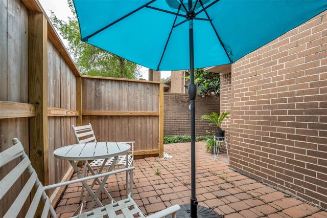 13740 Hollowgreen Drive 605, Houston, TX 77082