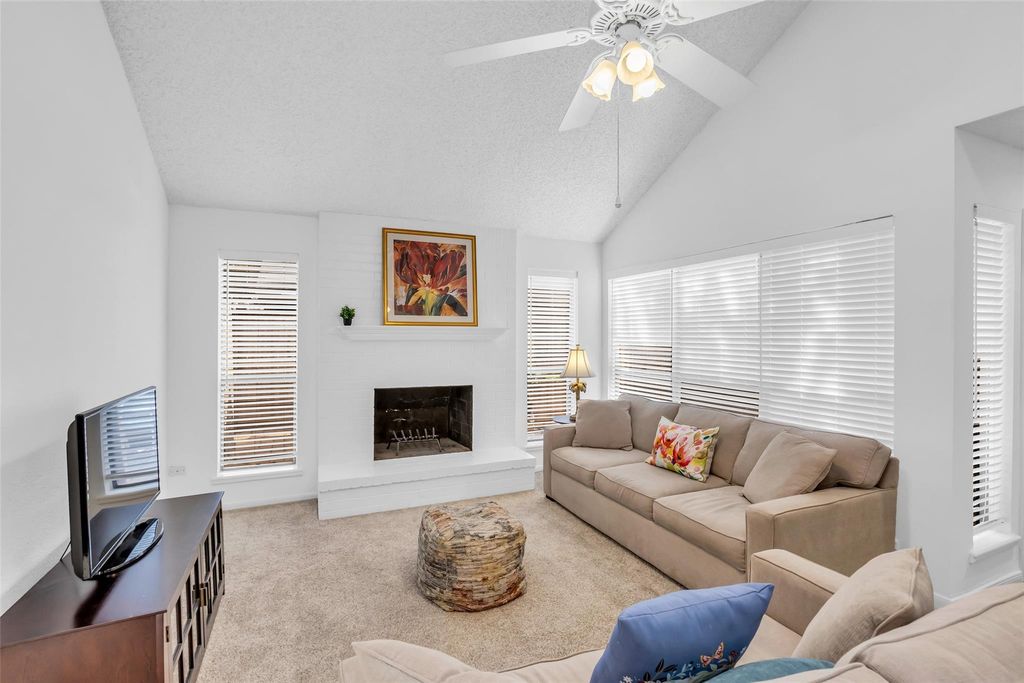 13740 Hollowgreen Drive 605, Houston, TX 77082
