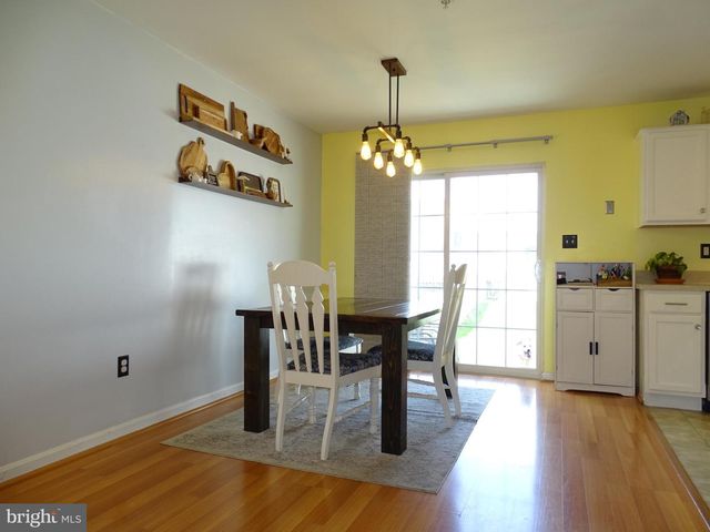 235 FISHER DR, York, PA 17404