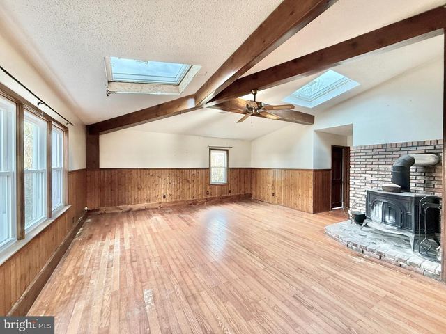 26 MARKET LN, Greenwich, NJ 08323