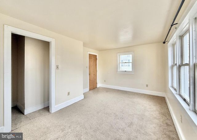 26 MARKET LN, Greenwich, NJ 08323