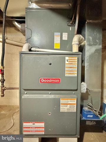 26 MARKET LN, Greenwich, NJ 08323