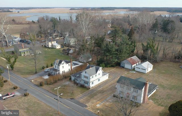 26 MARKET LN, Greenwich, NJ 08323