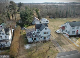 26 MARKET LN, Greenwich, NJ 08323