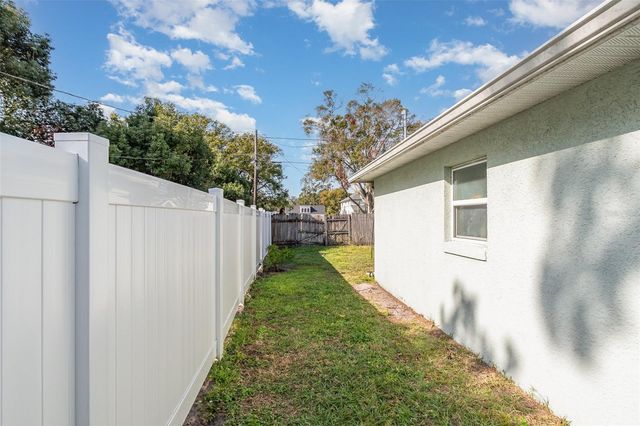 610 CAROLINA AVENUE, St Cloud, FL 34769