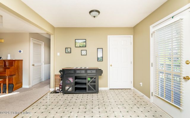 181 Eathan Ct, Mt Washington, KY 40047