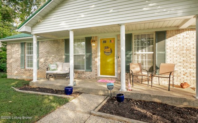 181 Eathan Ct, Mt Washington, KY 40047