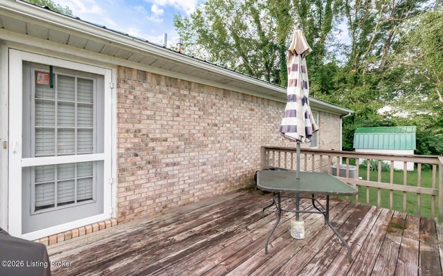 181 Eathan Ct, Mt Washington, KY 40047