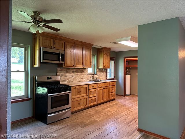 808 Excelsior Road, Greenwood, AR 72936