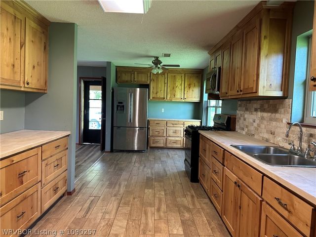 808 Excelsior Road, Greenwood, AR 72936
