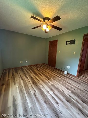 808 Excelsior Road, Greenwood, AR 72936