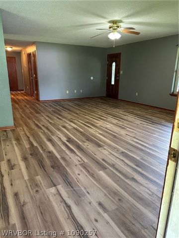 808 Excelsior Road, Greenwood, AR 72936