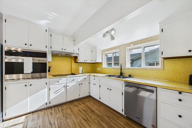 3544 G Street, Eureka, CA 95503