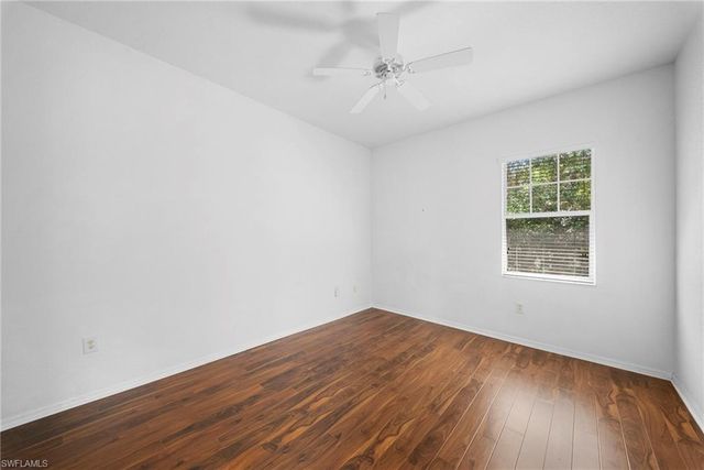 970 Peggy CIR 604, Naples, FL 34113