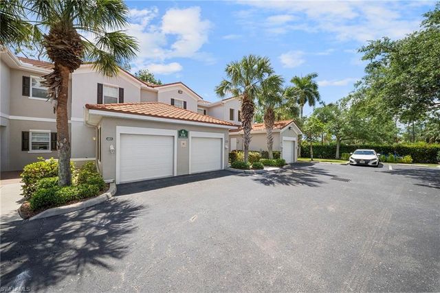 970 Peggy CIR 604, Naples, FL 34113