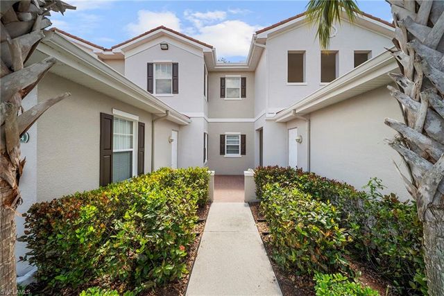 970 Peggy CIR 604, Naples, FL 34113