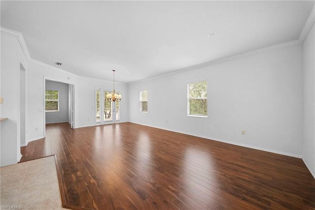 970 Peggy CIR 604, Naples, FL 34113