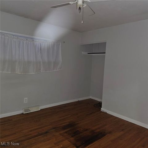 23080 Mildred Avenue, North Olmsted, OH 44070