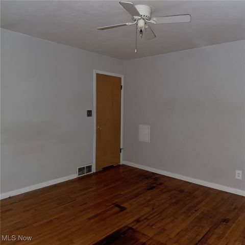 23080 Mildred Avenue, North Olmsted, OH 44070