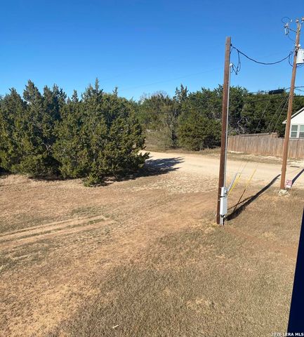 298 Medina, Bandera, TX 78003