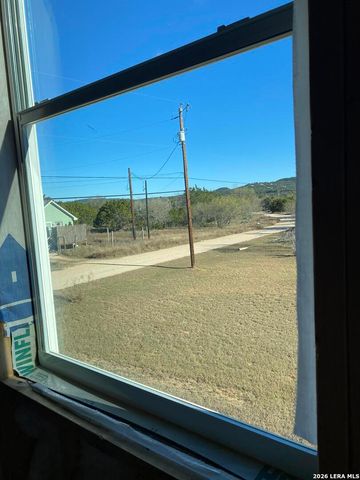 298 Medina, Bandera, TX 78003