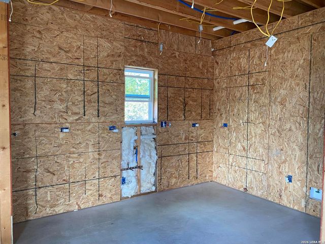 298 Medina, Bandera, TX 78003