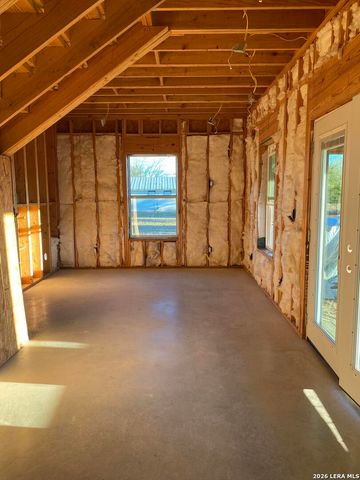 298 Medina, Bandera, TX 78003