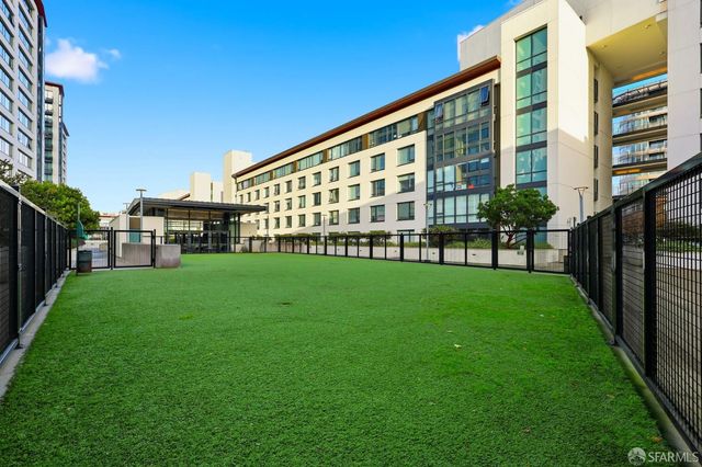 250 King Street 1304, San Francisco, CA 94107