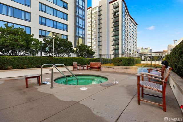 250 King Street 1304, San Francisco, CA 94107