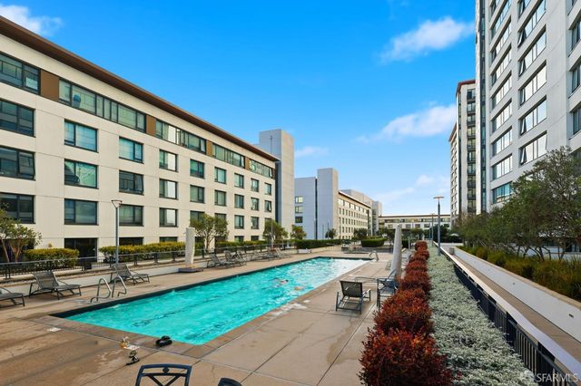 250 King Street 1304, San Francisco, CA 94107