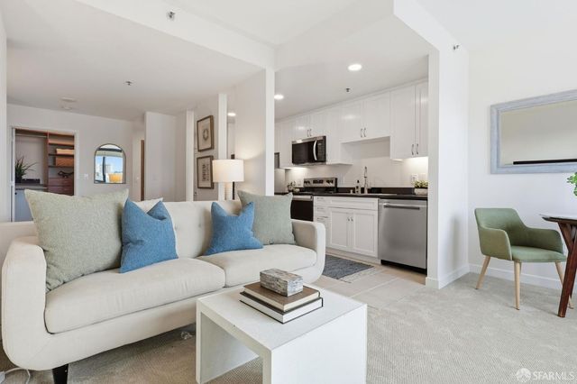 250 King Street 1304, San Francisco, CA 94107