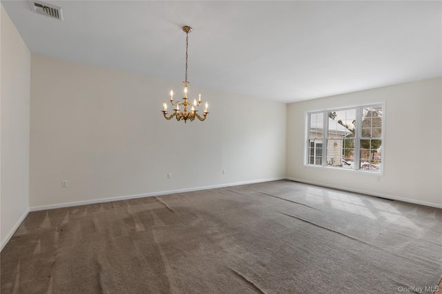 6 Turnberry Court, Monroe, NY 10950