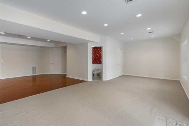 6 Turnberry Court, Monroe, NY 10950