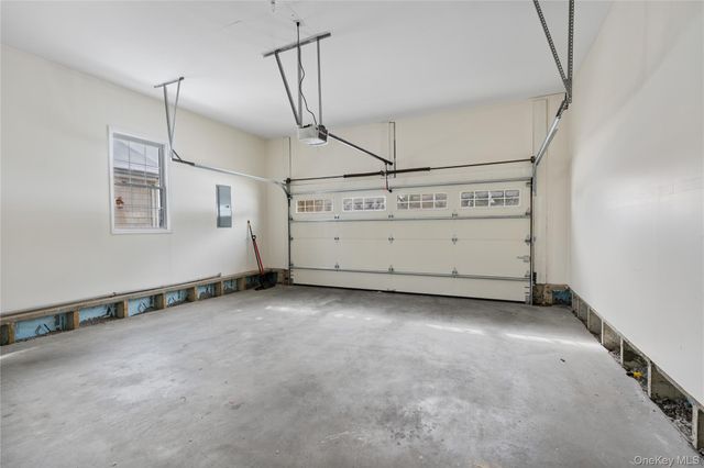 6 Turnberry Court, Monroe, NY 10950