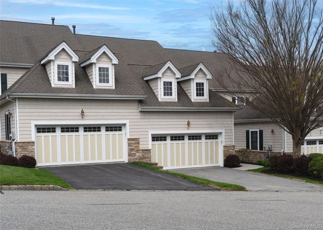 6 Turnberry Court, Monroe, NY 10950