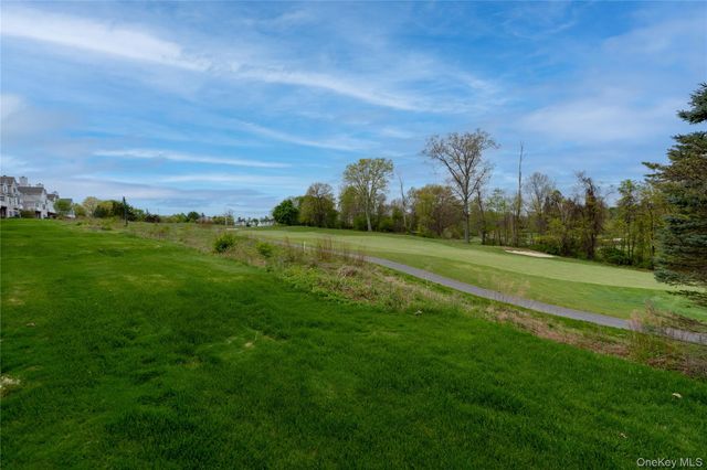 6 Turnberry Court, Monroe, NY 10950