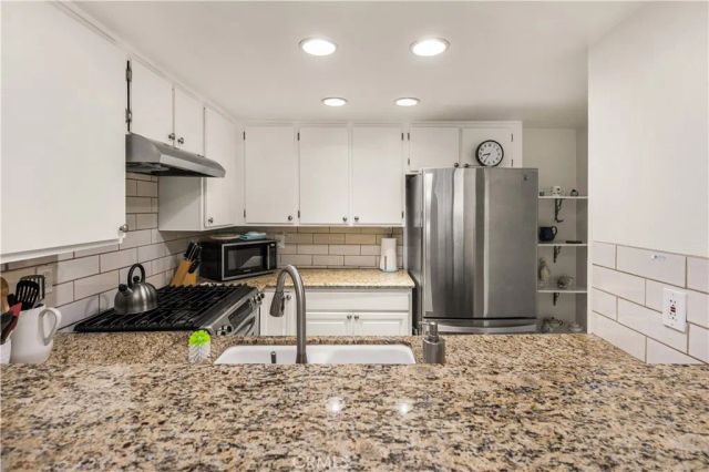 5573 E Vista Del Rio, Anaheim Hills, CA 92807