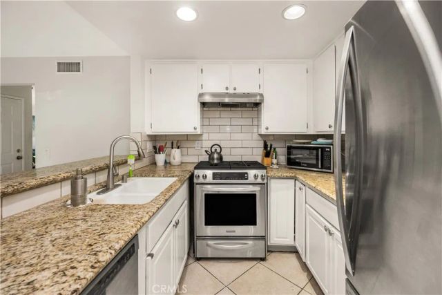 5573 E Vista Del Rio, Anaheim Hills, CA 92807