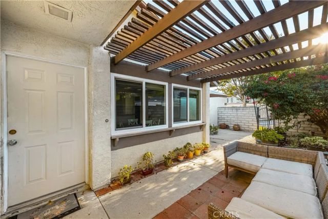 5573 E Vista Del Rio, Anaheim Hills, CA 92807