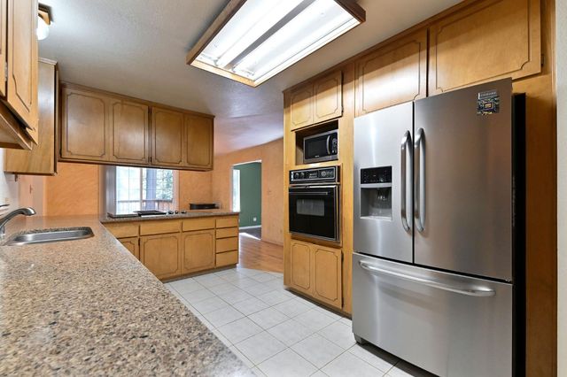 17884 Ruggles Ct, Pioneer, CA 95666