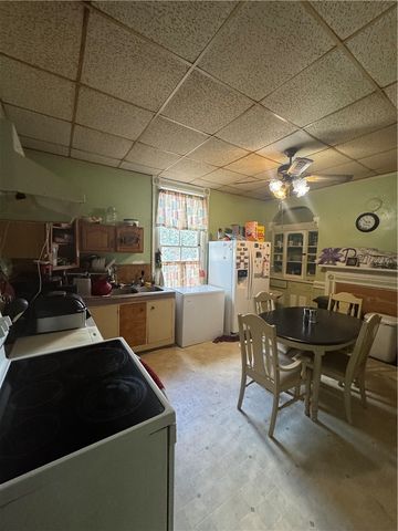 801 Lee Ave, Waycross, GA 31501